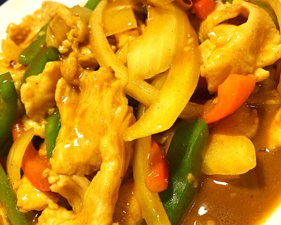 39. 咖哩鷄片 Poulet avec sauce cari Sliced Chicken in Curry Sauce
